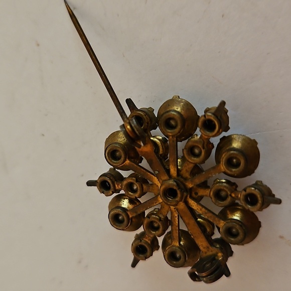 Brillant AB Pinkish Rhinestones On Copper Tone Brooch - Picture 5 of 5